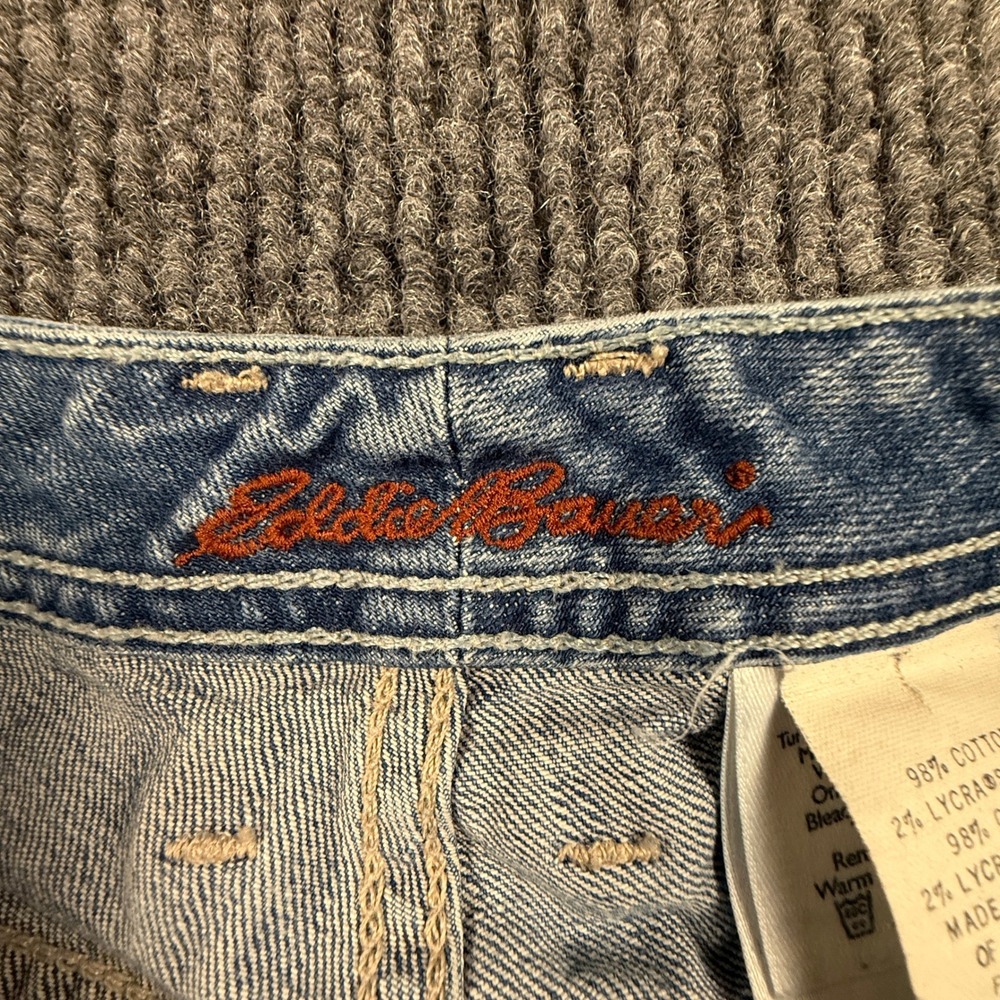 Eddie Bauer VTG Womens 6R Jean Embroidered Floral Pocket Cuffed Crop Medium Wash - Picture 3 of 16